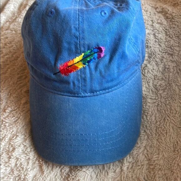Otto rainbow, feather hat - Picture 1 of 7